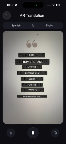 Traduction AR TranslateNow avec superpositions 3D flottantes ancrées au texte du monde réel